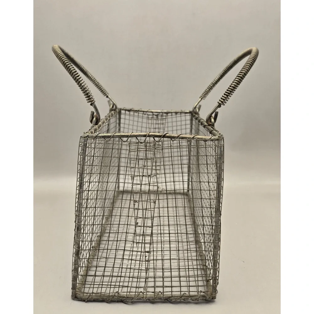 Vintage Metal Basket Purse Gold Toned Wire Mesh With Coil Spring Handles. B#32
